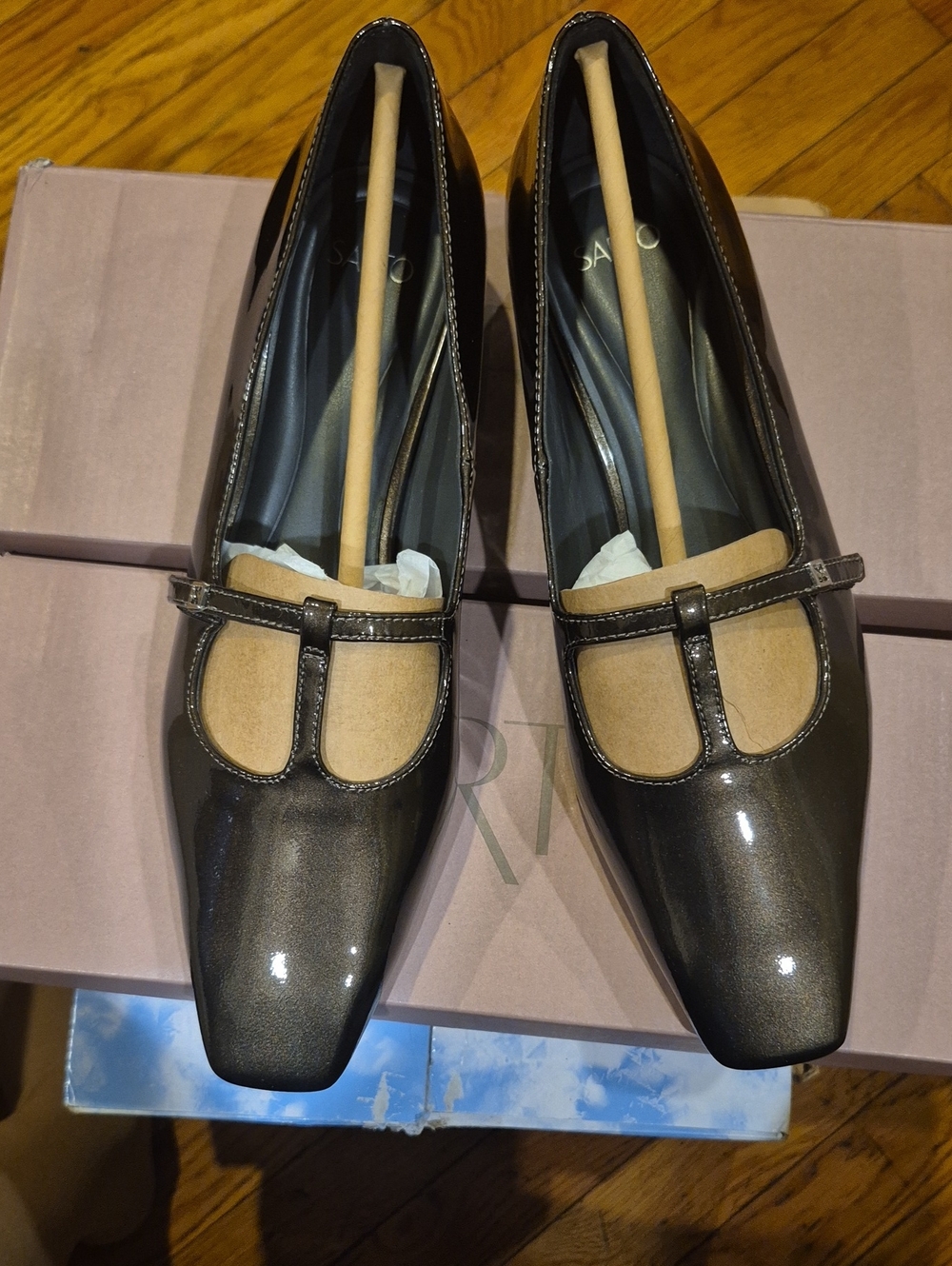 NEW--SARTO By Franco Sarto Metallic Pewter and Tan T‑Strap Flats